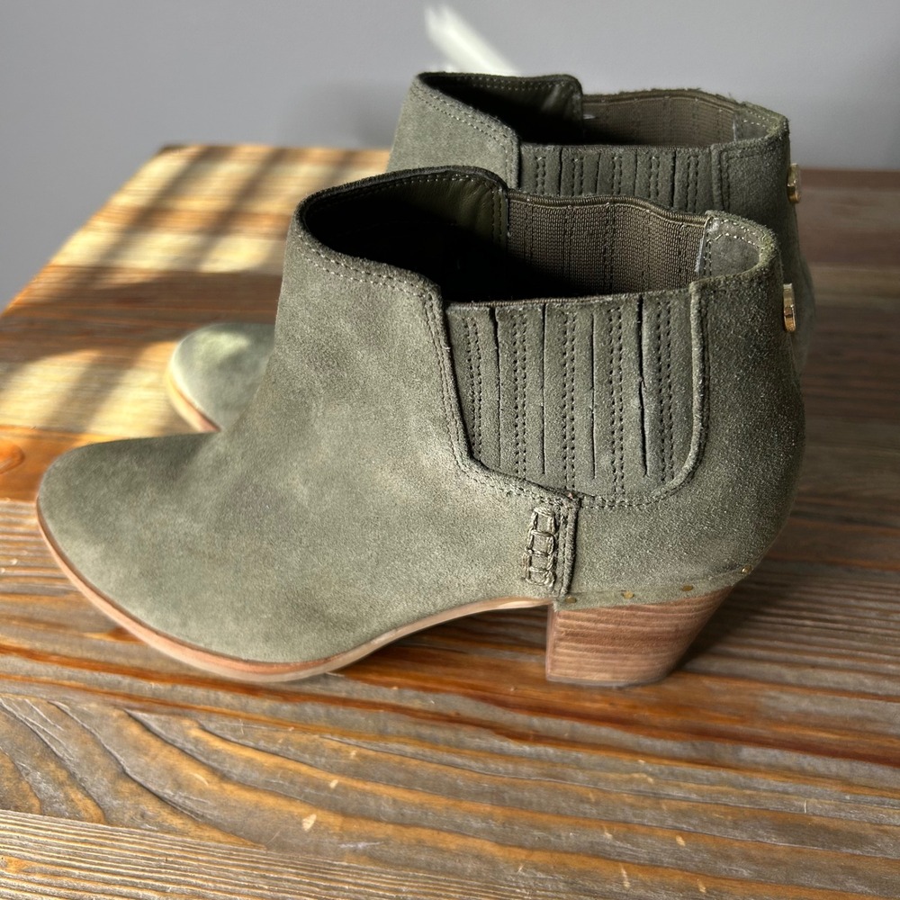 Steve Madden Olive Green Suede Leather Studded Heeled Ankle Booties‎